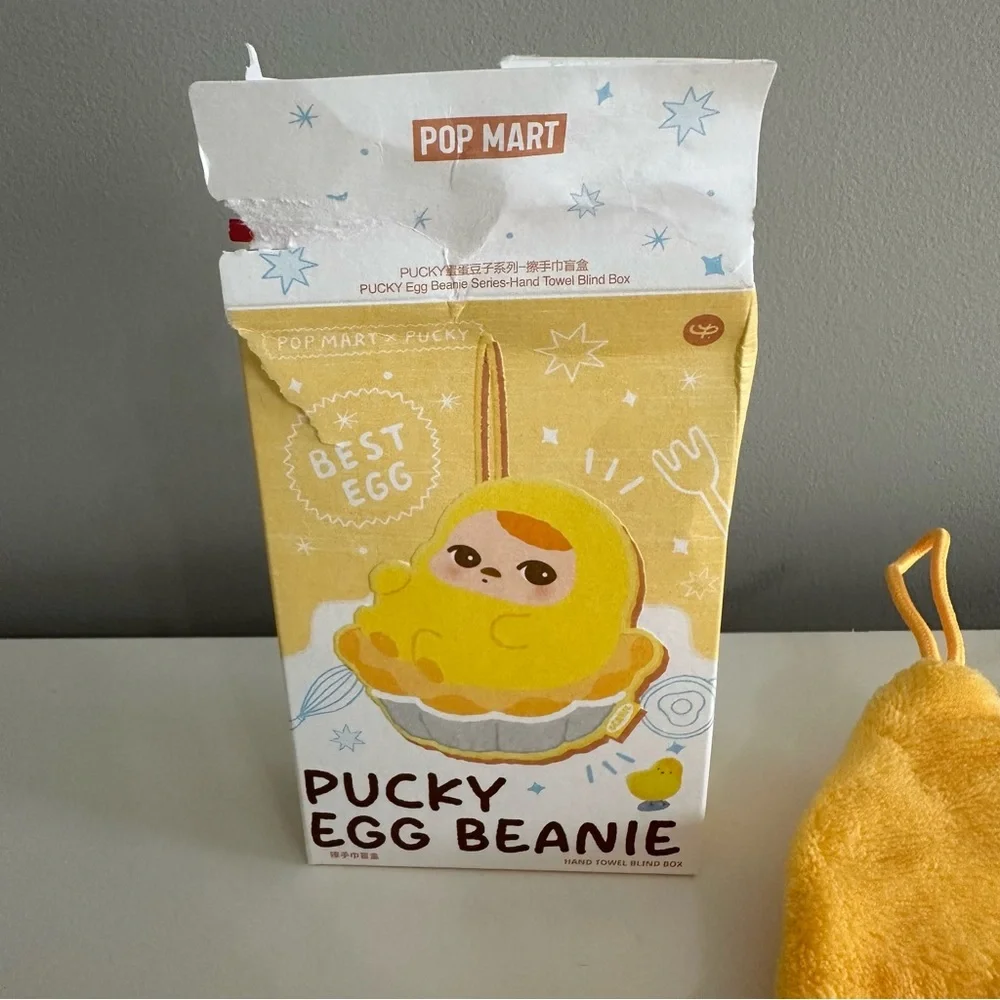 Pucky Egg Beanie Hand Towel Egg Roll